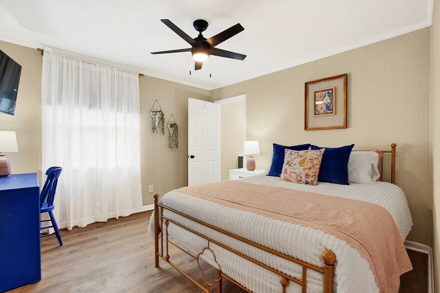 Building Photo - 1912 Hawthorne St