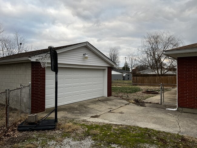 Building Photo - 4101 Spyglass Ct