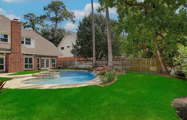 Building Photo - 2 Silverstrand Pl