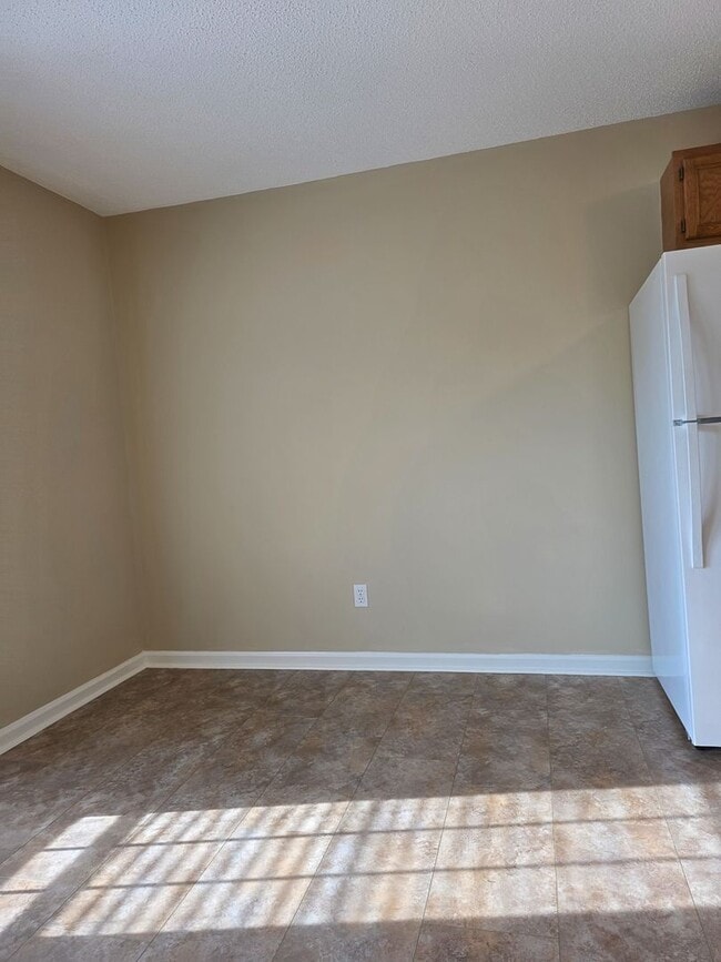 Building Photo - 1609 Bourland Ln