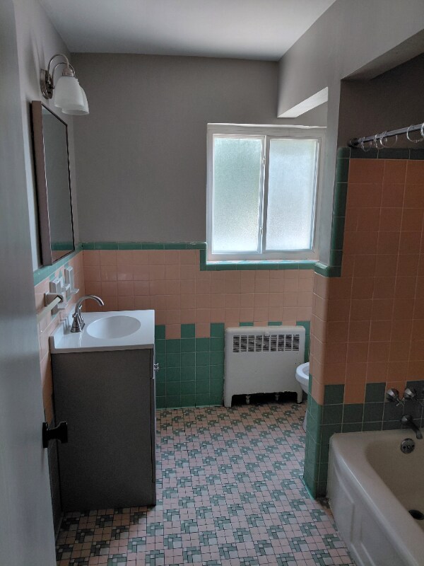 Building Photo - 6643 Montgomery Rd