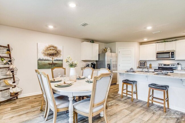 Building Photo - 909 Lovebird Ct