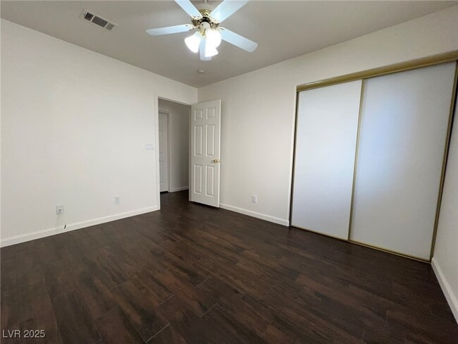 Building Photo - 7916 Thorne Pine Ave