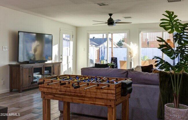 Building Photo - 7225 E Villa Way