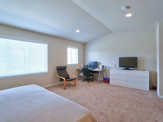 Building Photo - 15906 NW Brugger Rd