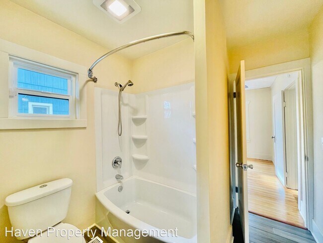 Building Photo - 2 br, 1 bath House - 5310 33rd Ave S