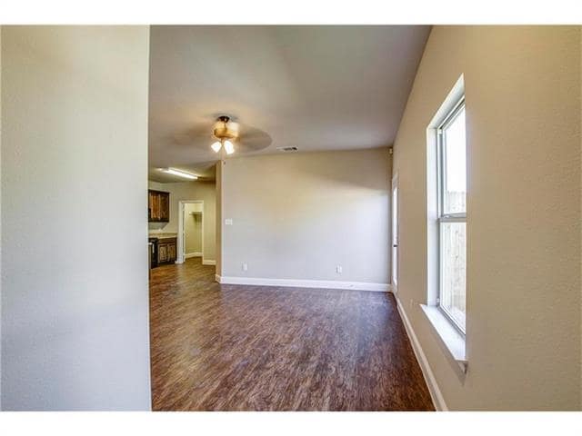 Building Photo - 481 Canvas Ct