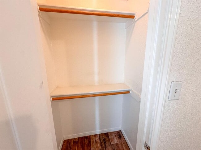 Building Photo - 4209 Thunder Creek Dr