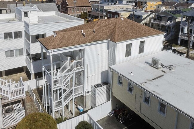 Building Photo - 24 S Washington Ave