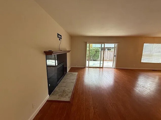 Building Photo - 112 Vineyard Ct