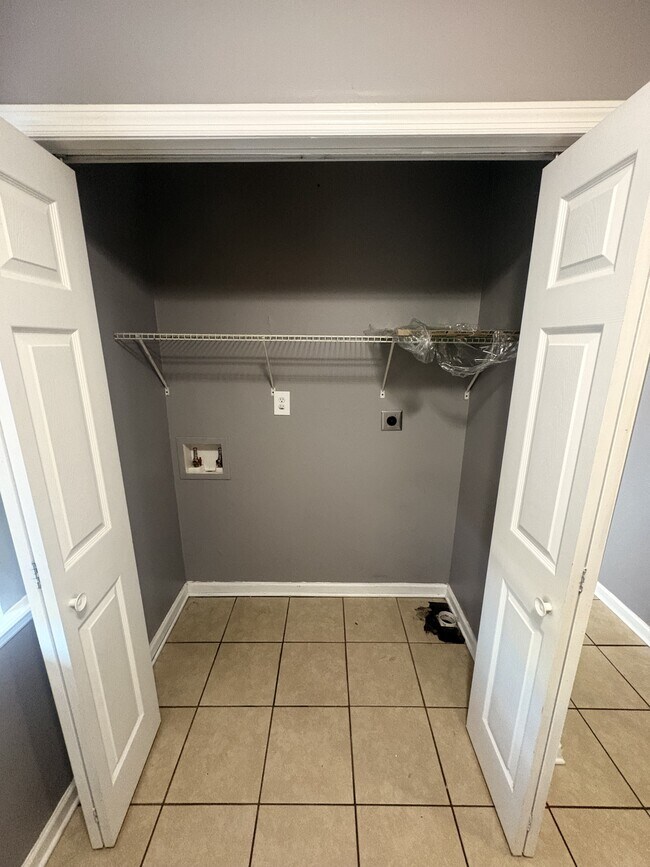 Building Photo - 31 Agappa Ln