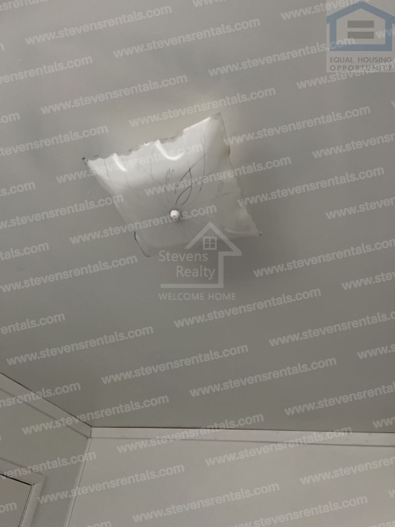 Building Photo - 3518 Ohls Ave