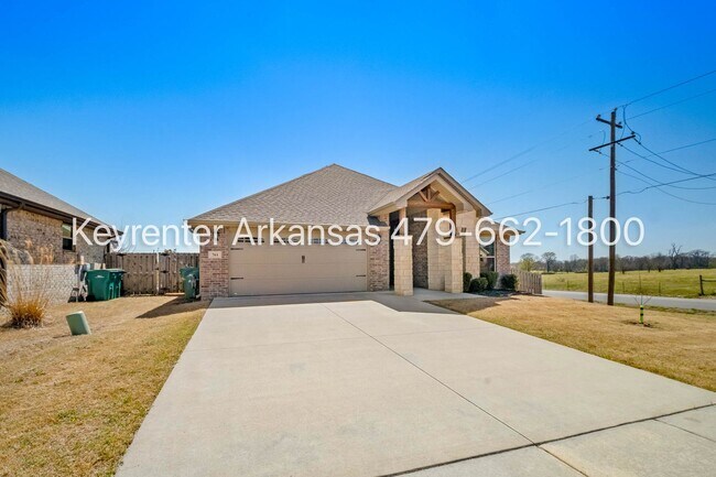 Building Photo - Gorgeous 4-Bedroom Home with Stainless Appliances & Pond View