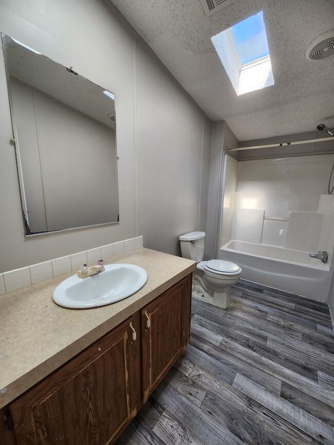 Building Photo - 3 Bed 2 Bath  FENCED land w/ Workshop 3 Miles from WEC!