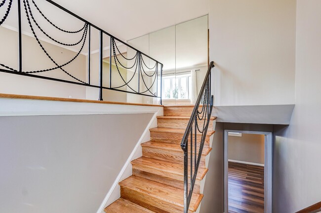 Building Photo - 11901 Bizet Ct