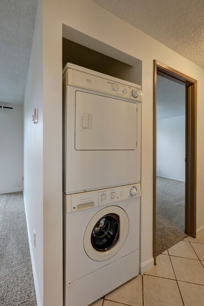 Building Photo - Delridge Apartments