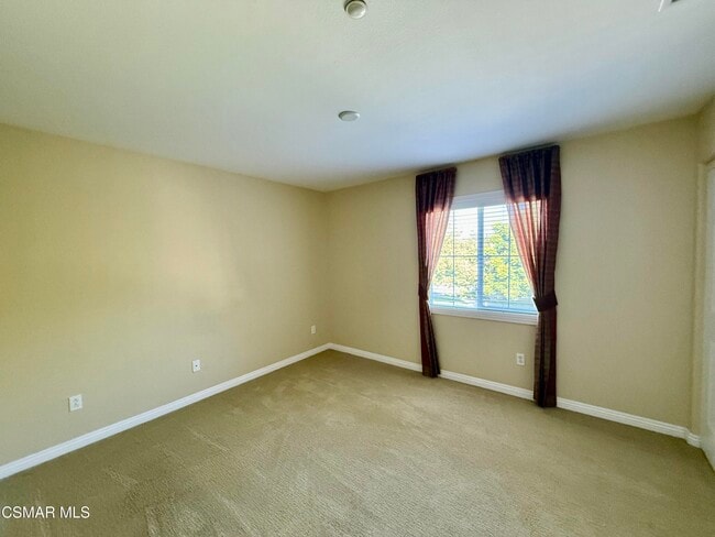 Building Photo - 1574 Silver Shadow Dr