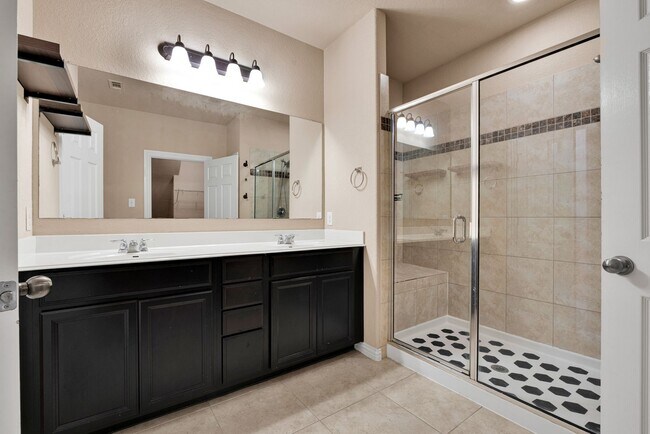Building Photo - 3303 Cherokee Cove