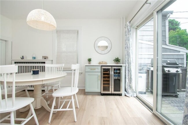 Building Photo - 33 Slocum St