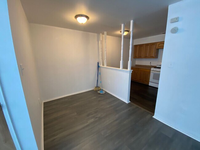 Building Photo - 3025 S 72nd St