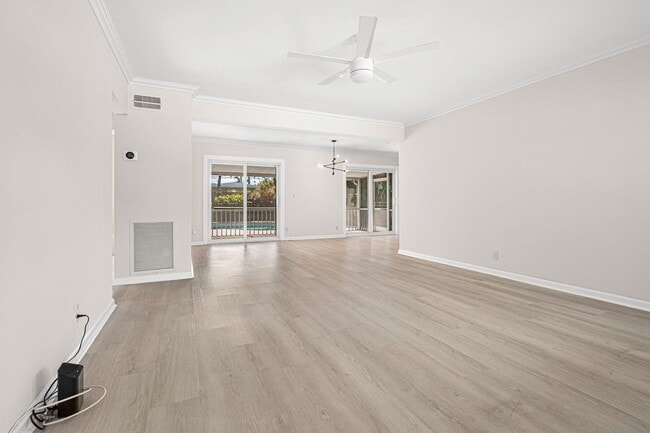 Building Photo - 1900 NE 19th St