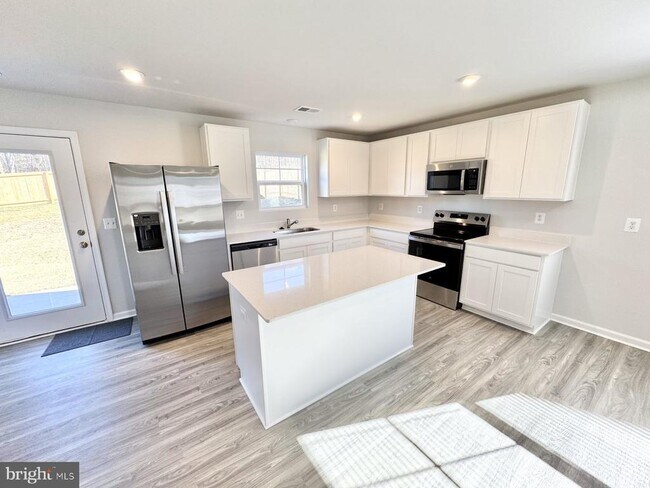 Building Photo - 95 Maben Hill Ln