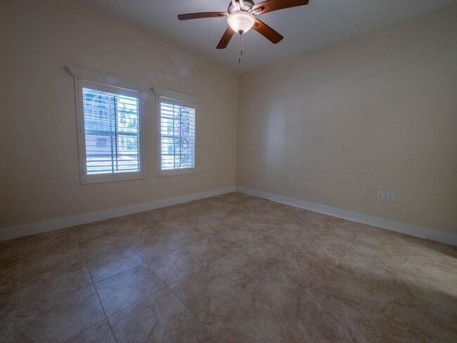 Building Photo - 2110 W 1st