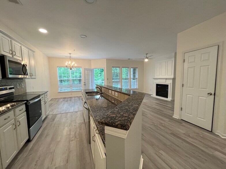 Building Photo - 11528 Costigan Ln