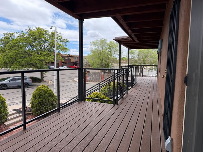 Building Photo - 1307 Rufina Ln