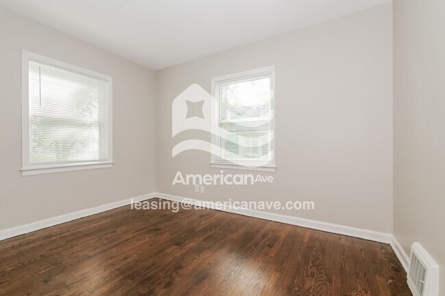 Building Photo - 5619 Wabash Ave