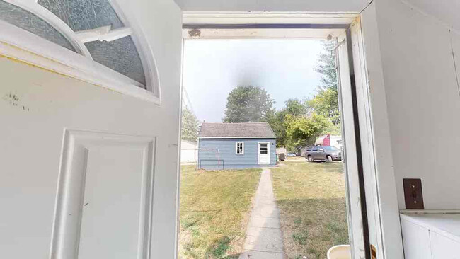 Building Photo - 1420 Lee Ave