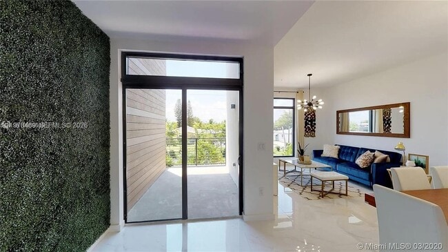 Building Photo - 1503 N 17th Ave