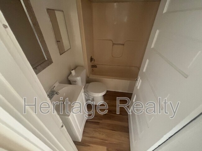 Building Photo - 2024 Atchley St