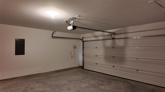 Building Photo - 14312 Grey Pointe Ct