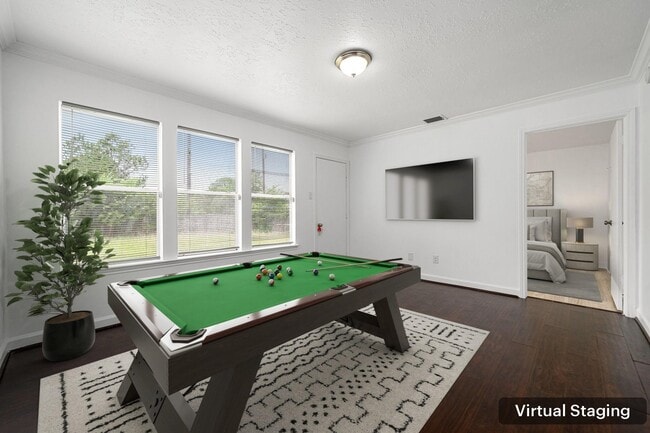 Building Photo - 2031 Summerfield Pl