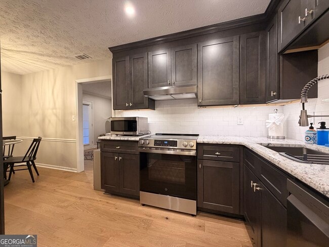 Building Photo - 174 Talmadge St