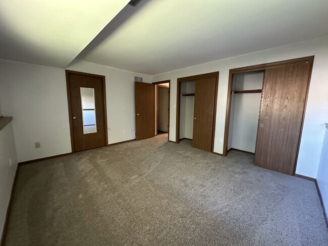 Building Photo - 3355-3357 S. 113th Street