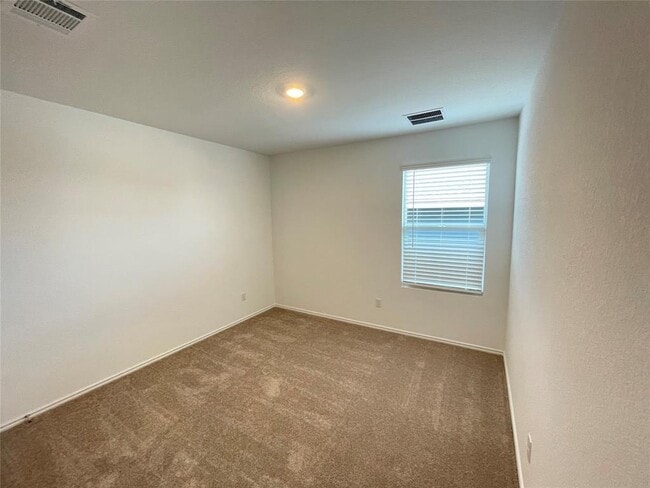 Building Photo - 337 Jeffers