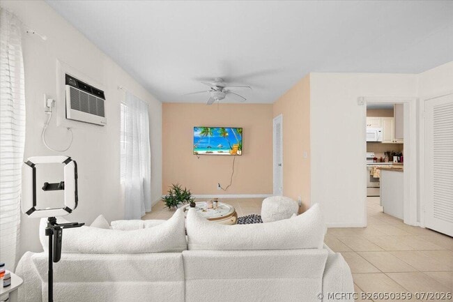 Building Photo - 1 Ocean Breeze