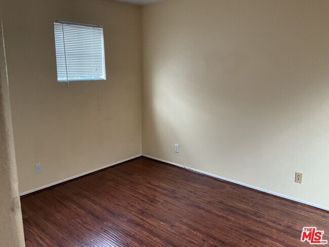 Building Photo - 8087 Tuscany St