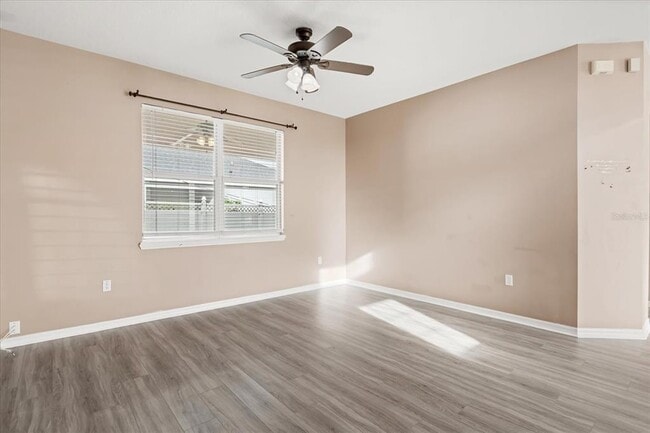 Building Photo - 3817 Blue Dasher Dr