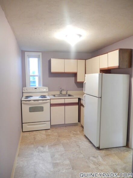 Building Photo - 161 Grandview Ave