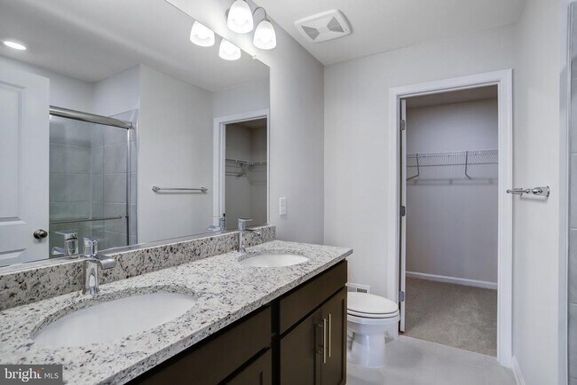 Building Photo - 721 Courier Ln