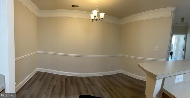 Building Photo - 5900 Whaleboat Dr