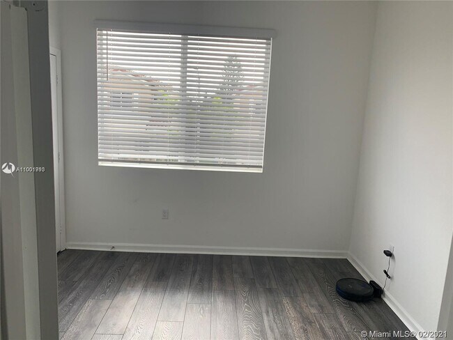Building Photo - 2821 NW 180th St