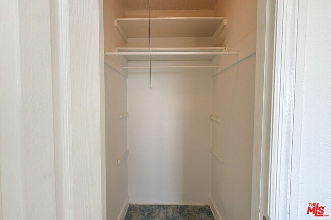 Building Photo - 3331 1/2 City Terrace Dr