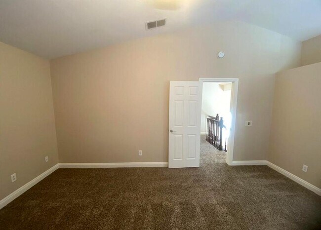 Building Photo - Wolf Valley Estates - Pool and Spa - Pets ...
