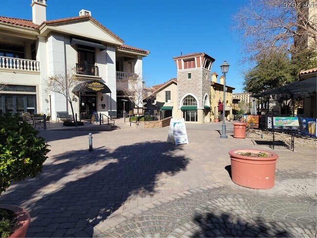 Building Photo - 1742 Strada Nathan
