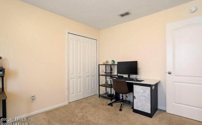 Building Photo - 15702 Chir Pine Dr