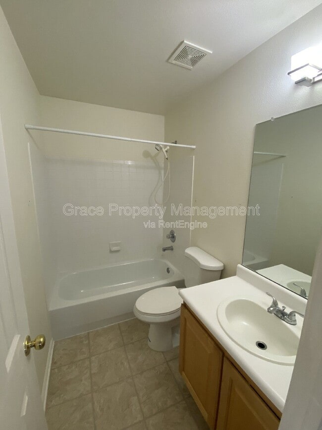 Building Photo - 5337 S Killarney St